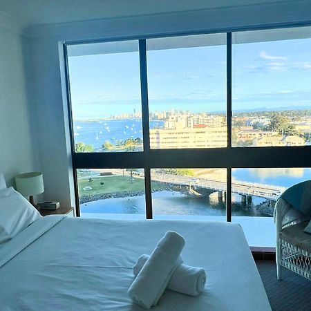 Broadwater Shores Waterfront Apartments Gold Coast Dış mekan fotoğraf