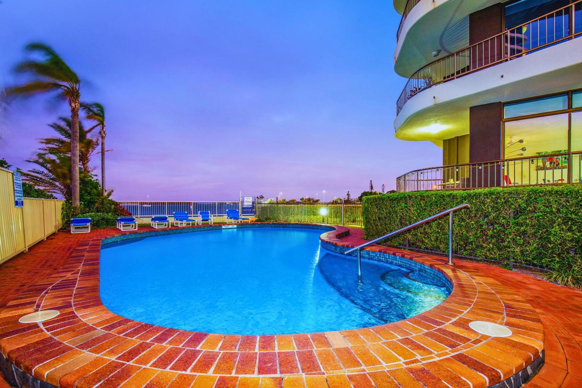 Broadwater Shores Waterfront Apartments Gold Coast Dış mekan fotoğraf