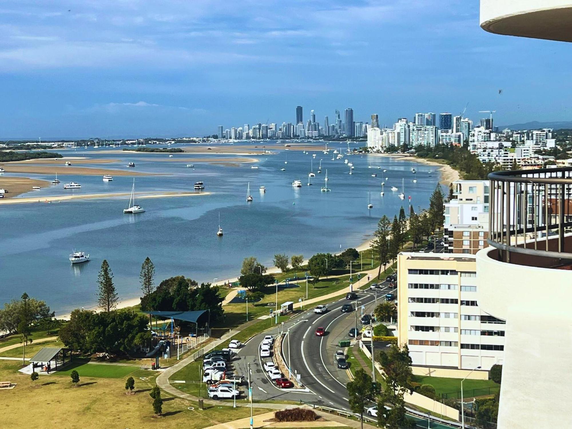 Broadwater Shores Waterfront Apartments Gold Coast Dış mekan fotoğraf
