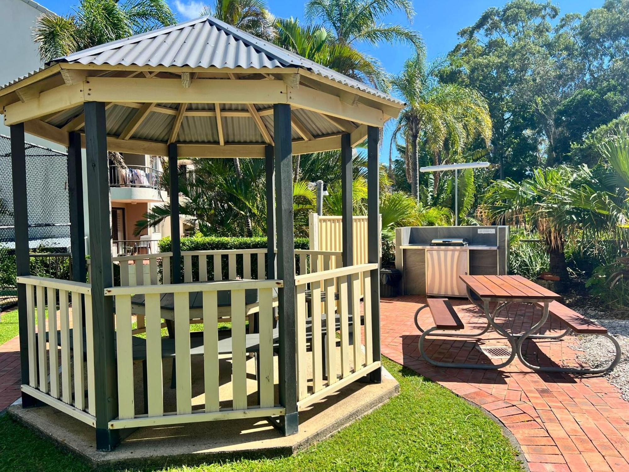Broadwater Shores Waterfront Apartments Gold Coast Dış mekan fotoğraf