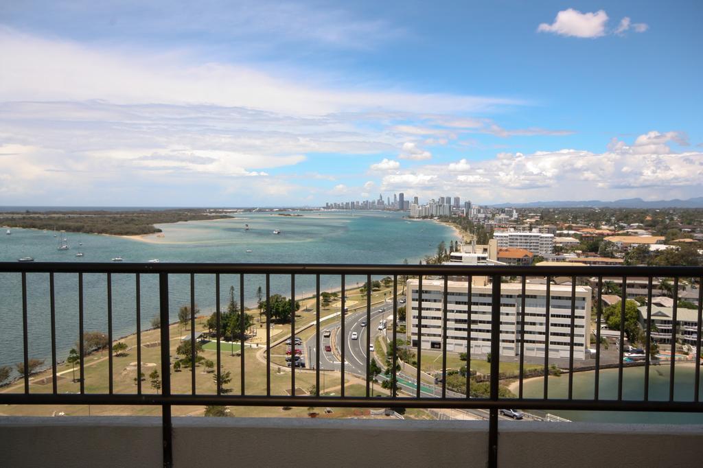Broadwater Shores Waterfront Apartments Gold Coast Dış mekan fotoğraf
